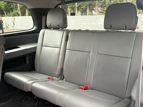 Used 2013 Toyota Sequoia SR5 w/ Premium Pkg AWD/4WD image 36