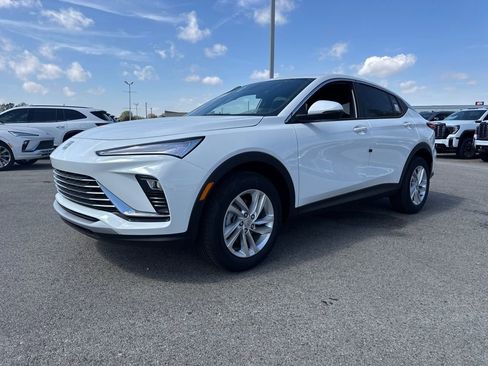 New 2026 Buick Envista Preferred image 2