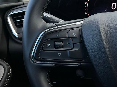 Used 2025 Buick Encore GX Preferred image 32