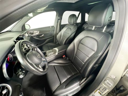 Used 2020 Mercedes-Benz GLC 300 4MATIC image 21