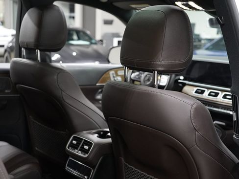 Used 2023 Mercedes-Benz GLS 450 4MATIC image 31