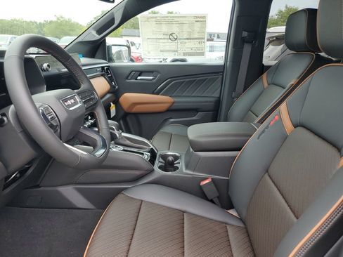 New 2026 GMC Canyon AT4 w/ AT4 Premium Package AWD/4WD image 19