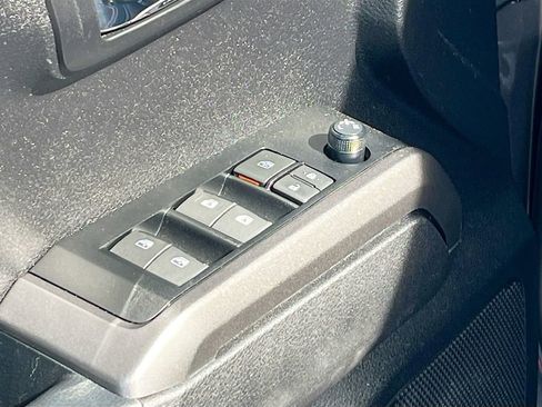 Used 2023 Toyota Tacoma TRD Off-Road AWD/4WD image 17