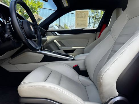 Certified 2021 Porsche 911 Turbo S AWD/4WD image 4