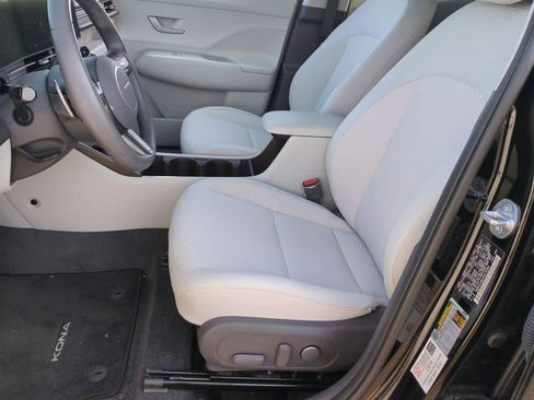 Certified 2025 Hyundai Kona SEL image 15