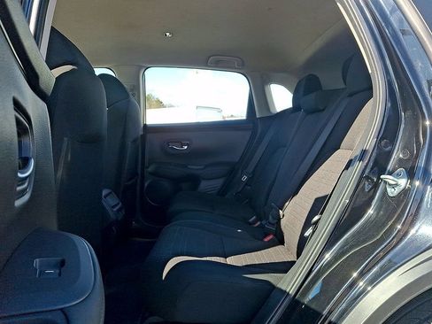 Used 2025 Honda HR-V LX image 10