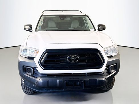 Used 2022 Toyota Tacoma SR RWD image 2