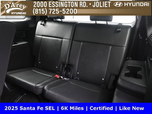 Used 2025 Hyundai Santa Fe SEL image 13
