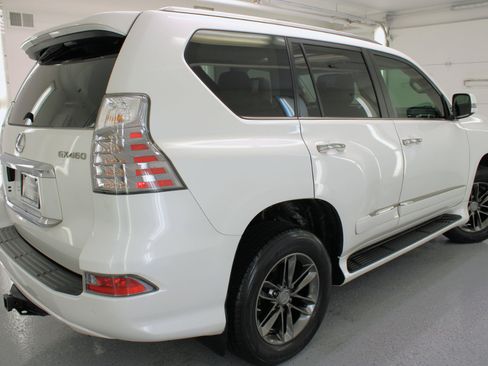 Used 2017 Lexus GX 460 Premium image 15