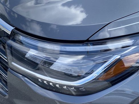 Used 2026 Ford Explorer Active RWD image 6