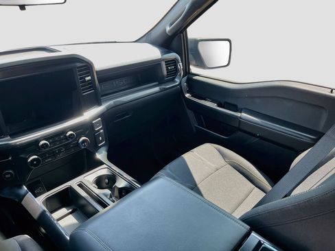 Used 2025 Ford F150 STX RWD image 23