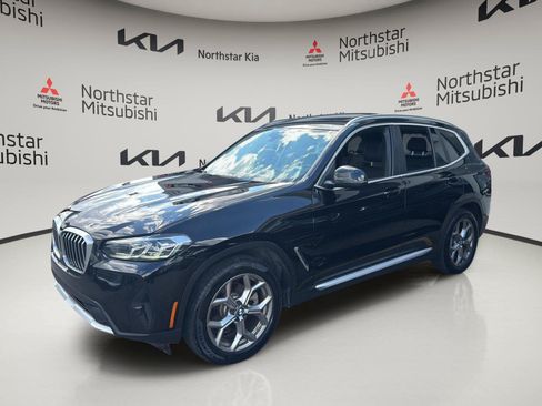 Used 2024 BMW X3 xDrive30i AWD/4WD image 2