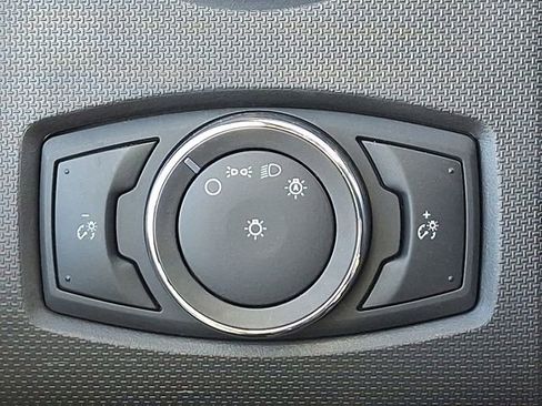 Used 2023 Ford F650 2WD Regular Cab Super Duty image 30