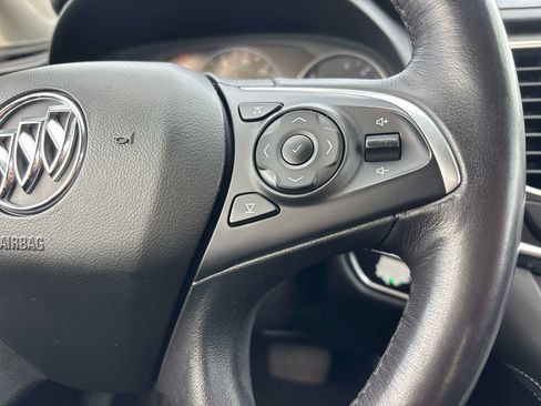 Used 2018 Buick LaCrosse Premium image 18