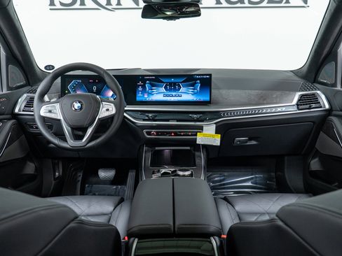 New 2026 BMW X7 xDrive40i image 15