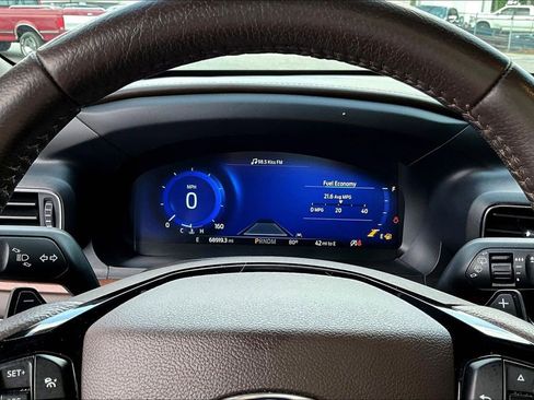 Used 2021 Ford Explorer King Ranch w/ Premium Technology Package AWD/4WD image 15