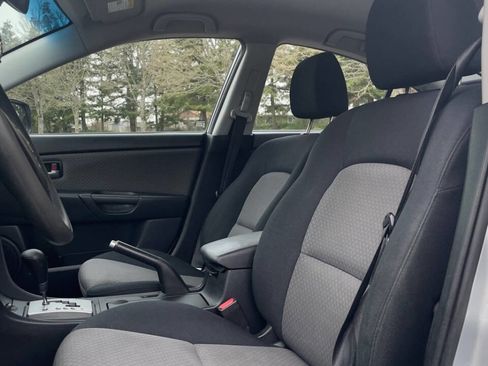 Used 2006 MAZDA MAZDA3 i Touring image 9