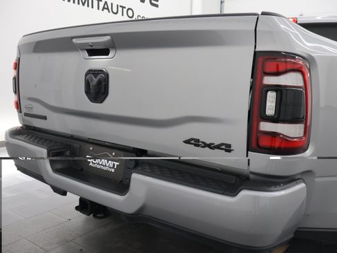 Used 2024 RAM 3500 Big Horn w/ Night Edition AWD/4WD image 27