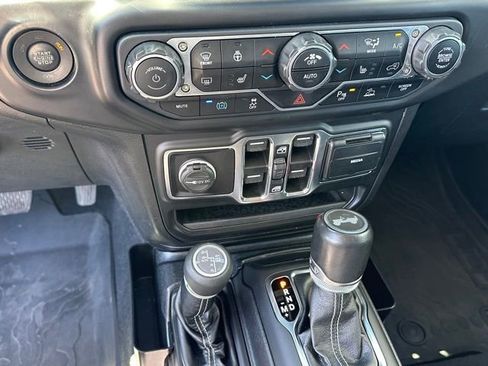 Used 2021 Jeep Wrangler Unlimited Sahara w/ Cold Weather Group AWD/4WD image 17