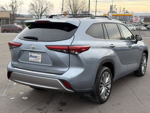 Used 2022 Toyota Highlander Platinum image 19