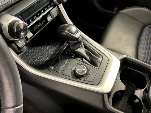 Used 2019 Toyota RAV4 XSE w/ All Weather Liner Package AWD/4WD image 15