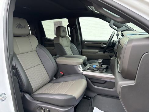 Used 2024 Chevrolet Silverado 1500 ZR2 w/ ZR2 Bison Edition image 16