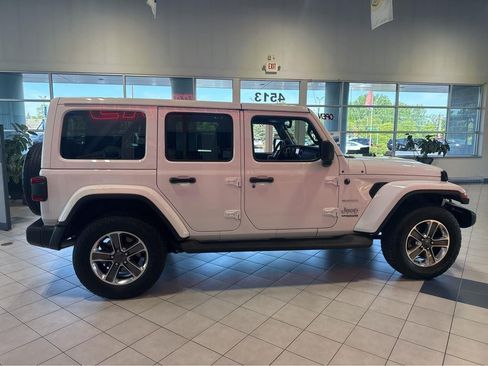 Used 2021 Jeep Wrangler Unlimited Sahara AWD/4WD image 17