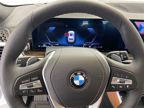 Used 2025 BMW X5 xDrive40i w/ Premium Package image 23