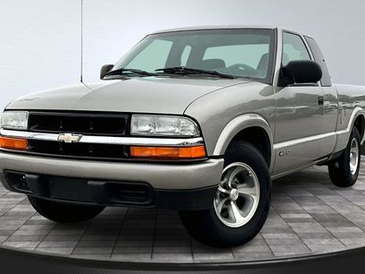 Used 2002 Chevrolet S10 Pickup LS w/ LS Preferred Equipment Group
