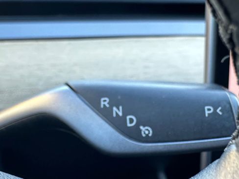 Used 2018 Tesla Model 3 Long Range image 16