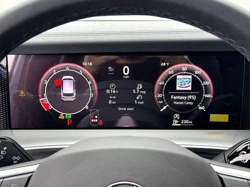 New 2026 Volkswagen Tiguan SE R-Line FWD image 13
