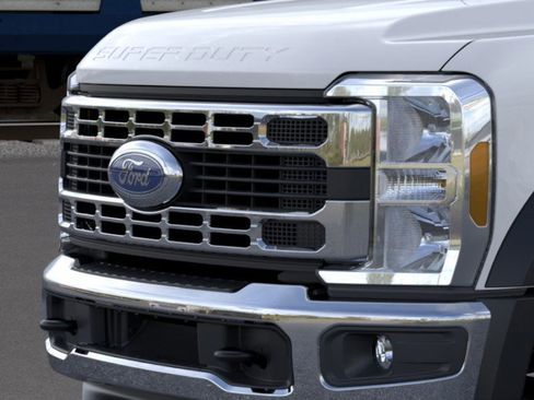 New 2026 Ford F450 XL w/ XL Chrome Package RWD image 39