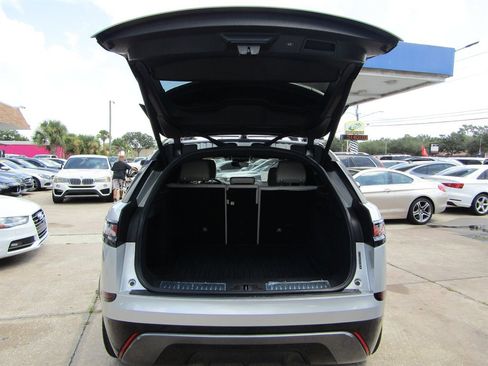 Used 2018 Land Rover Range Rover Velar R-Dynamic SE AWD/4WD image 7