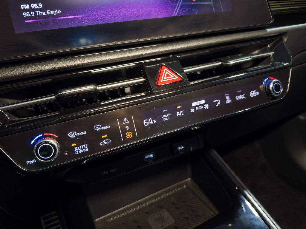 Used 2023 Kia Niro Wave FWD image 15