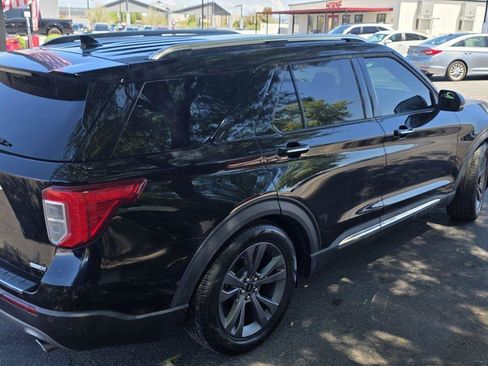 Used 2020 Ford Explorer Limited w/ Class III Trailer Tow Package AWD/4WD image 5