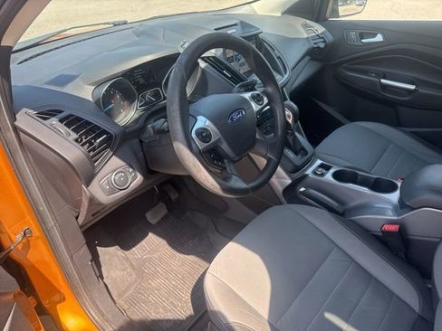 Used 2016 Ford Escape SE w/ Equipment Group 201A FWD image 21