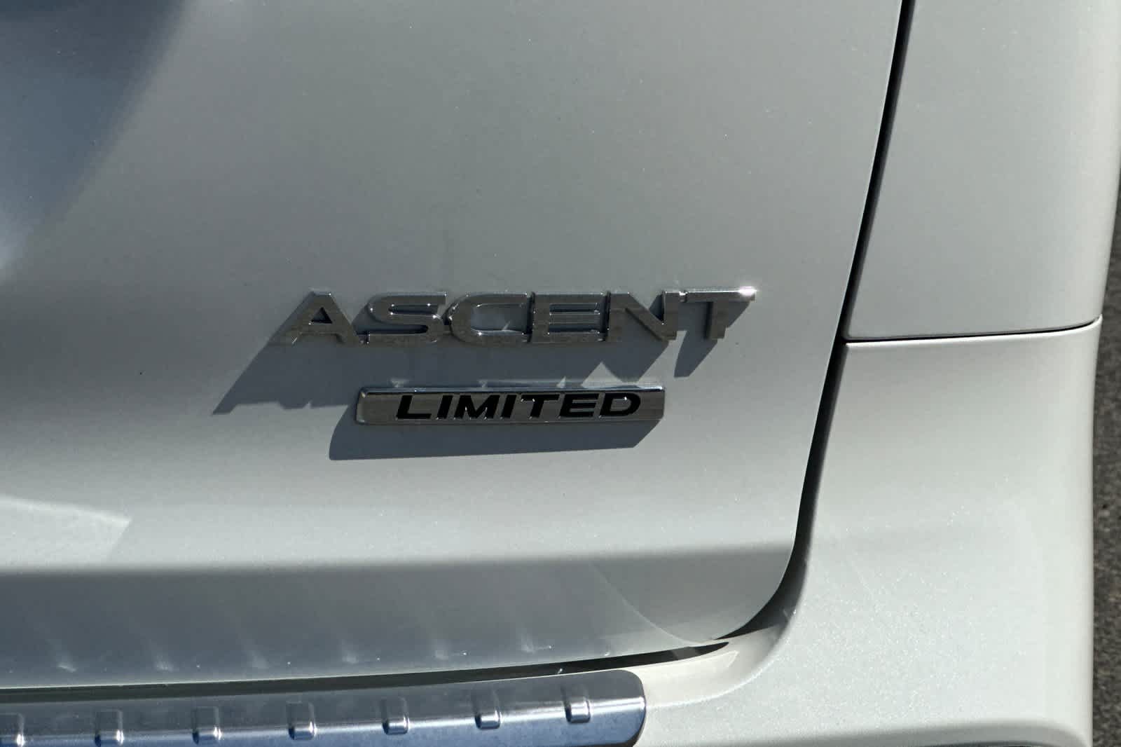 Used 2023 Subaru Ascent Limited w/ Technology Package AWD/4WD image 35