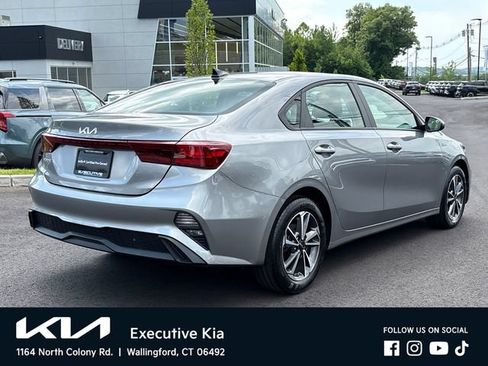 Certified 2023 Kia Forte LXS FWD image 4
