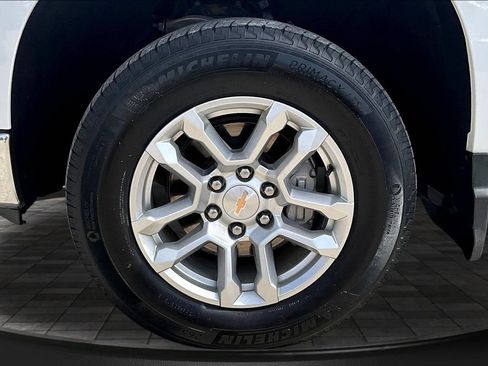 Used 2025 Chevrolet Silverado 1500 LT w/ Safety Package AWD/4WD image 36