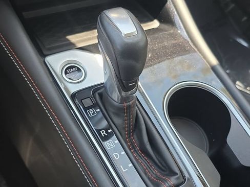 Used 2023 Nissan Altima 2.5 SR w/ SR Premium Package FWD image 16