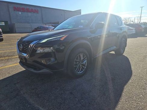 Certified 2023 Nissan Rogue S image 2