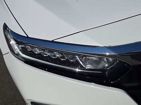 Used 2020 Honda Accord LX image 10