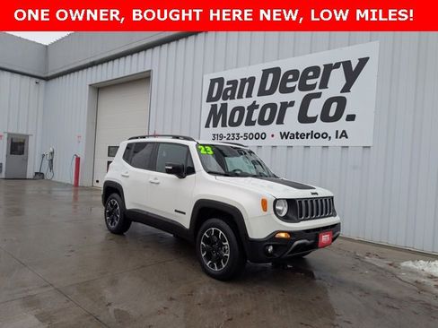 Used 2023 Jeep Renegade Latitude image 1