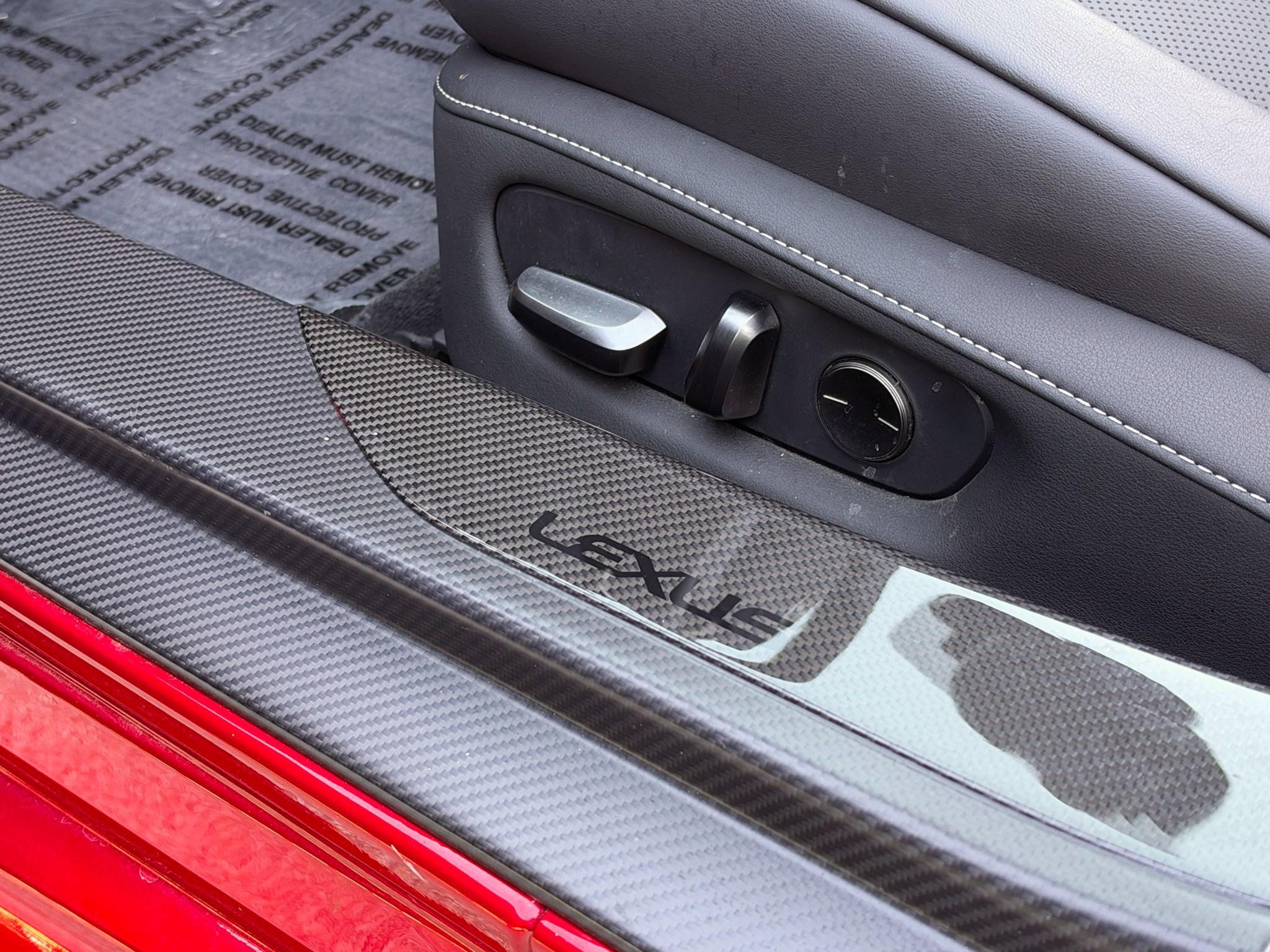 Used 2023 Lexus LC 500 Convertible RWD image 41