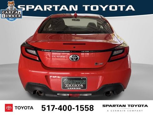 Used 2024 Toyota GR86 RWD image 5