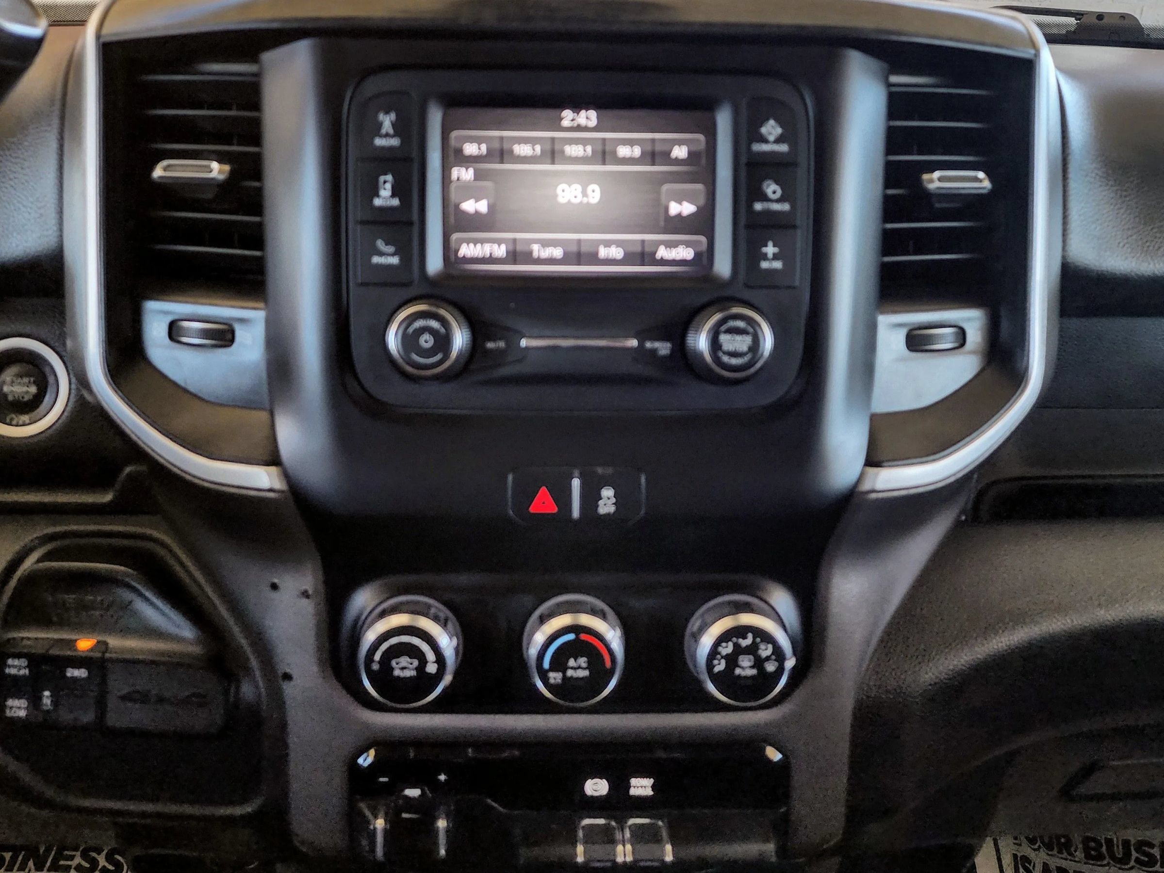 Used 2019 RAM 2500 Big Horn AWD/4WD image 11