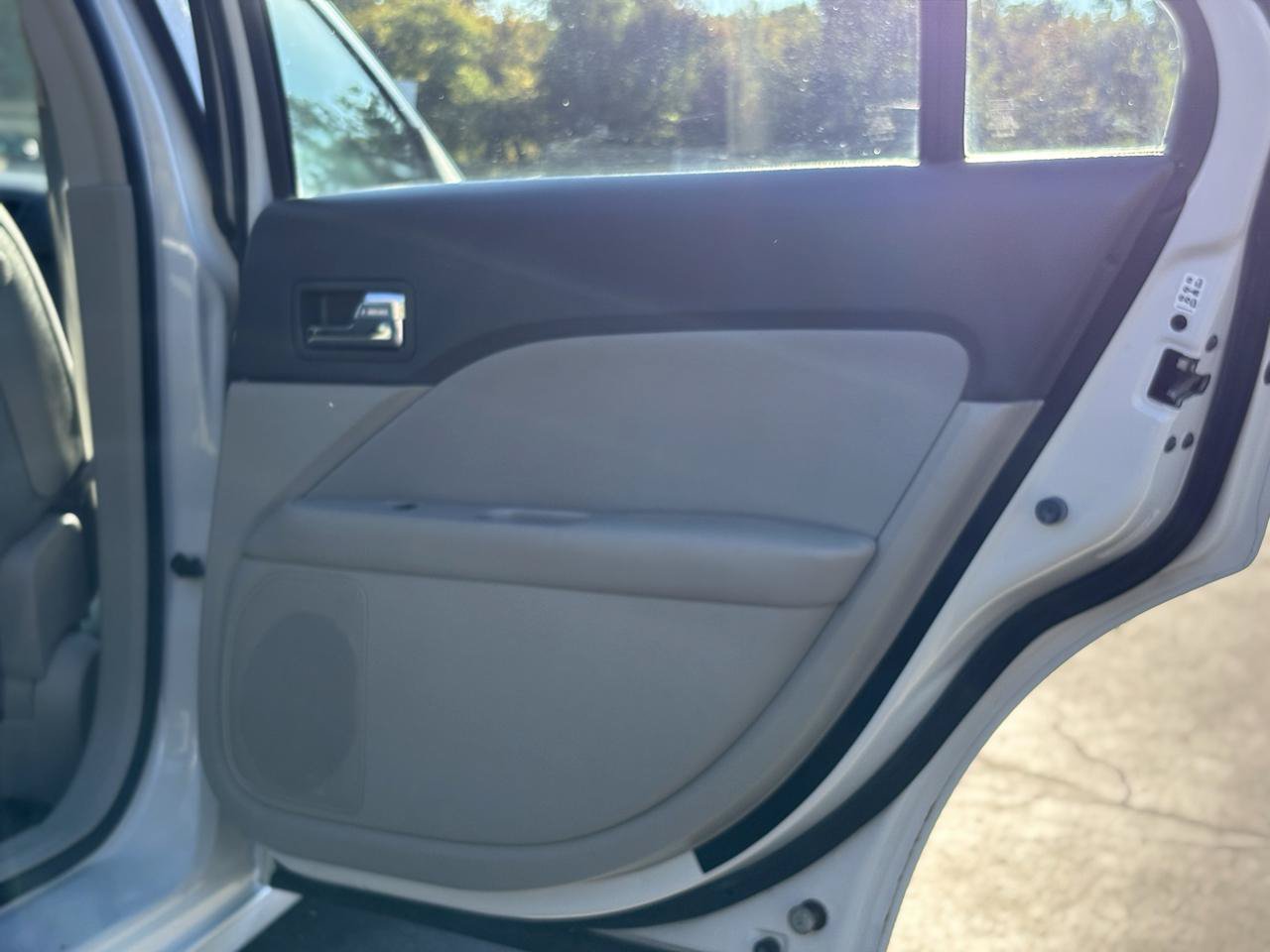 Used 2010 Ford Fusion SE FWD image 35