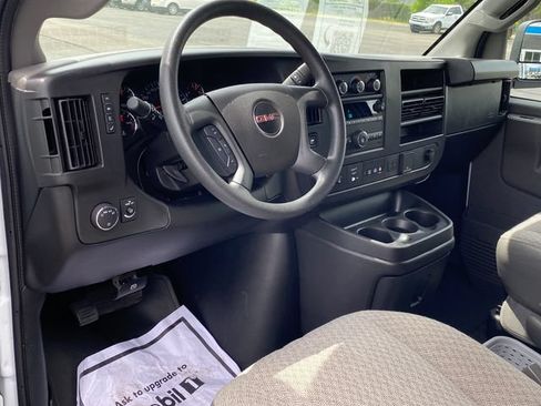 Used 2025 GMC Savana 3500 LT w/ LT Preferred Equipment Group RWD image 6