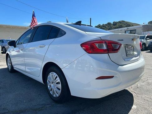 Used 2017 Chevrolet Cruze LS image 5