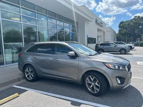 Used 2017 Kia Sorento SX AWD/4WD image 1